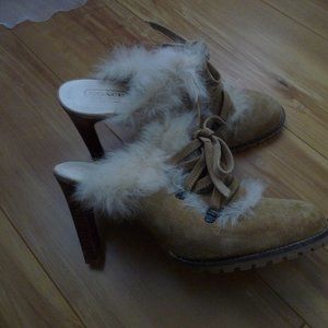 NEW COACH KRISTY GORGEOUS TRENDY BOHEMIAN TAN SUEDE HIGH HEEL MULES 9.5 NO BOX
